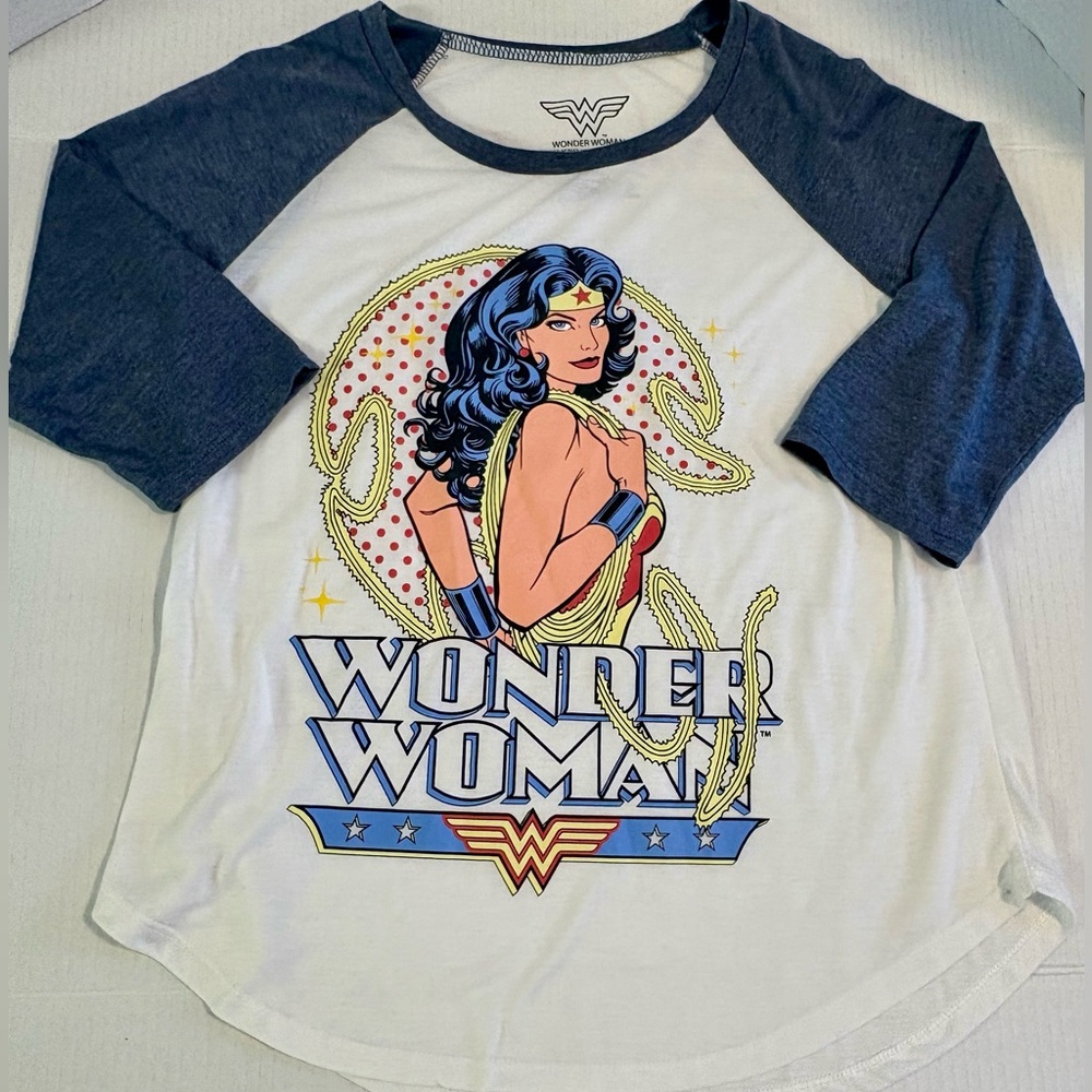DC Wonder Woman Graphic 3/4 Sleeve Tee - White and Blue